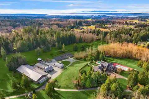 Unparalleled Resort-Style Private Estate