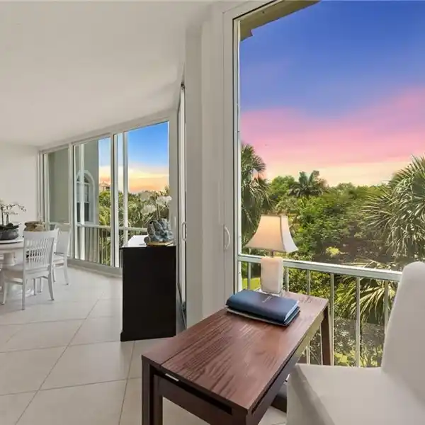 THE PERFECT BLEND OF SOPHISTICATION AND SERENITY