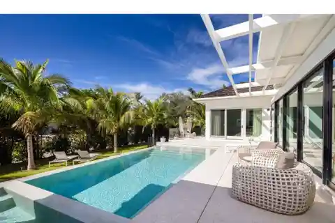 Exceptional Residence in Exclusive Sabre Cay