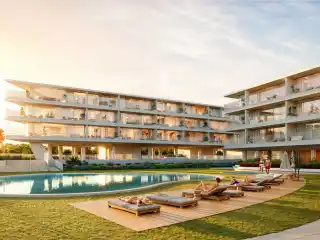 Luxury Condo in Prestigious at Serenity