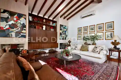 Spectacular Home in Privileged Location