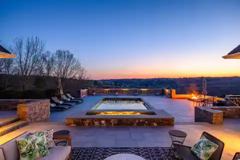Exceptional Estate with Magnificent Views