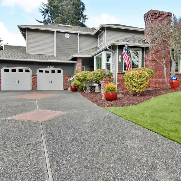 BUILDER'S OWN CUSTOM HOME