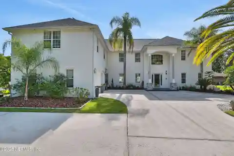 Wonderfully Renovated Waterfront Home on the St. Johns River