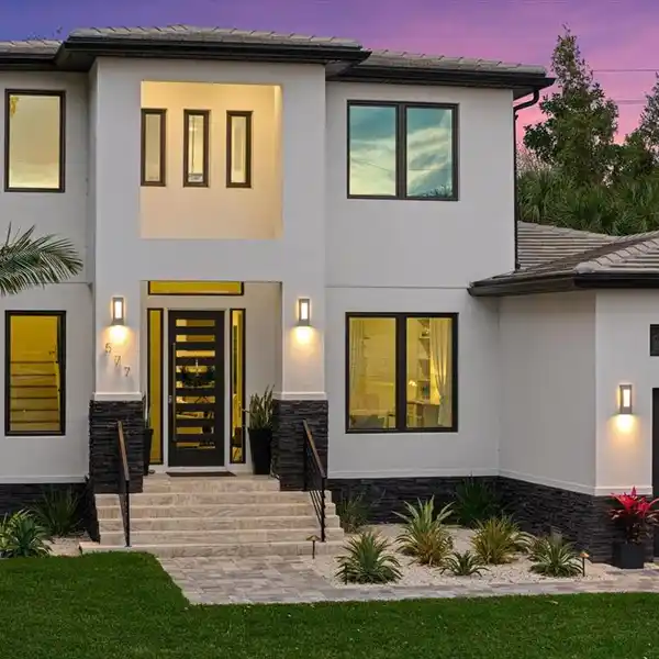 INCREDIBLE CUSTOM POOL HOME