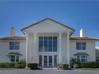 Stunning Penthouse That Spans the Entire Top Floor
