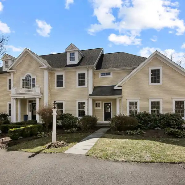 CUSTOM COLONIAL ON 3.5 ACRES