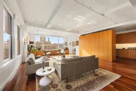 Sunlit Loft in Prime Chelsea