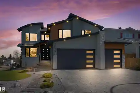 Gorgeous Home in the Heart of Riverbend
