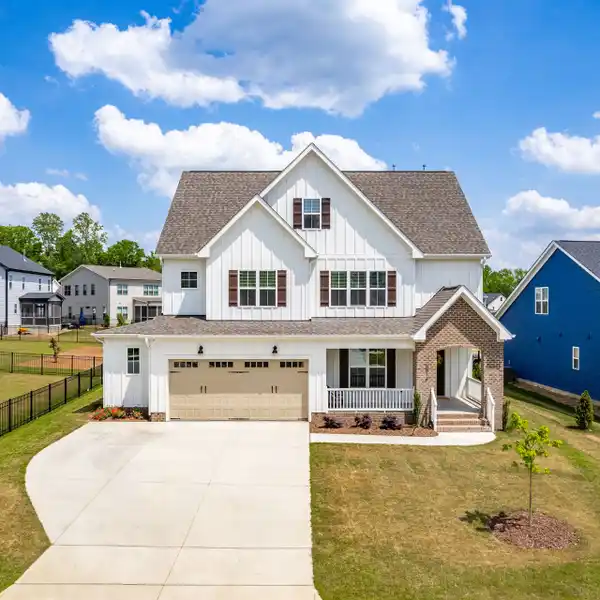 CUSTOM BUILT NEW CONSTRUCTION HOME