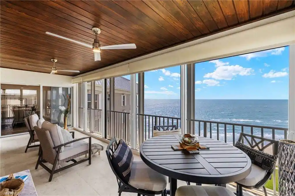 Penthouse End Unit with Stunning Views