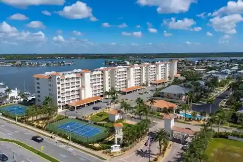 Yacht & Tennis Club Penthouse with Boat Slip