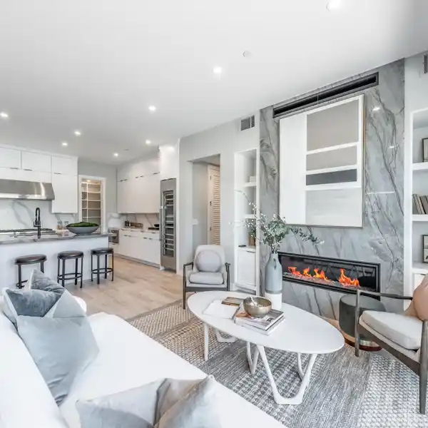 STUNNING PASEO DUAL PRIMARY VILLA