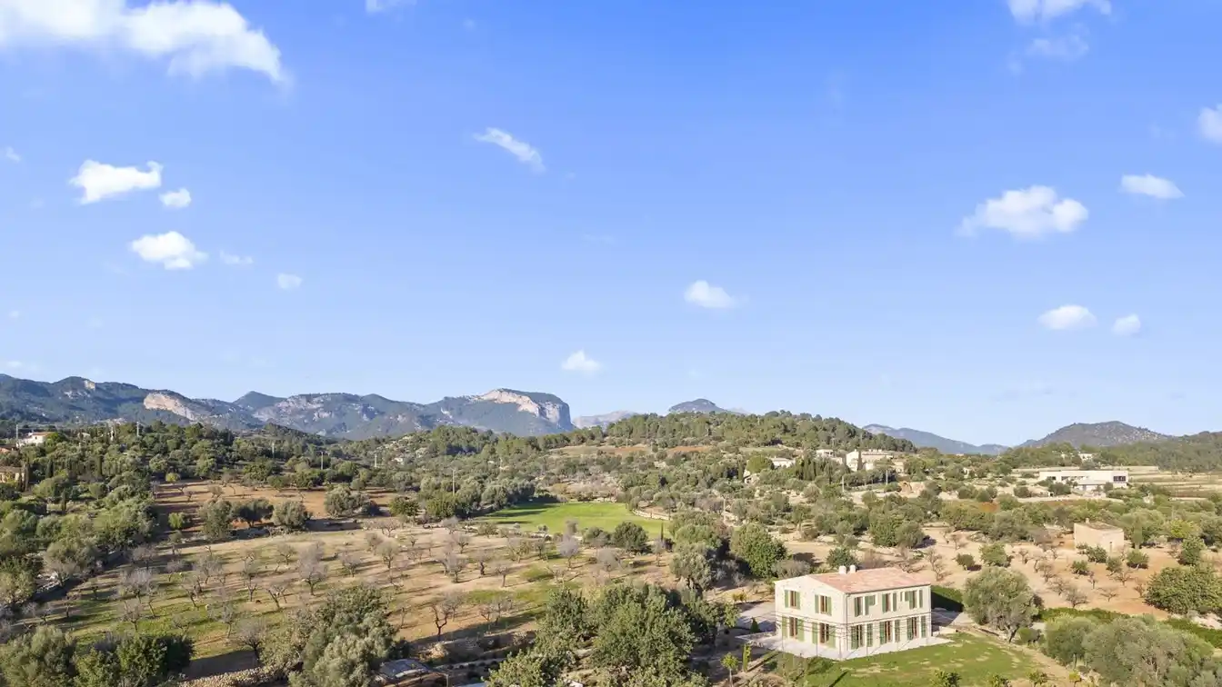 Mallorcan-style Finca with Pool in a Unique Location