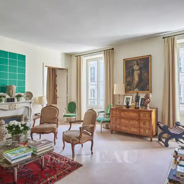 BRIGHT PARISIAN APARTMENT WITH HISTORIC CHARM AND POTENTIAL