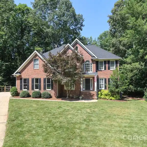 COMFORT AND SOPHISTICATION IN PROVIDENCE PLANTATION