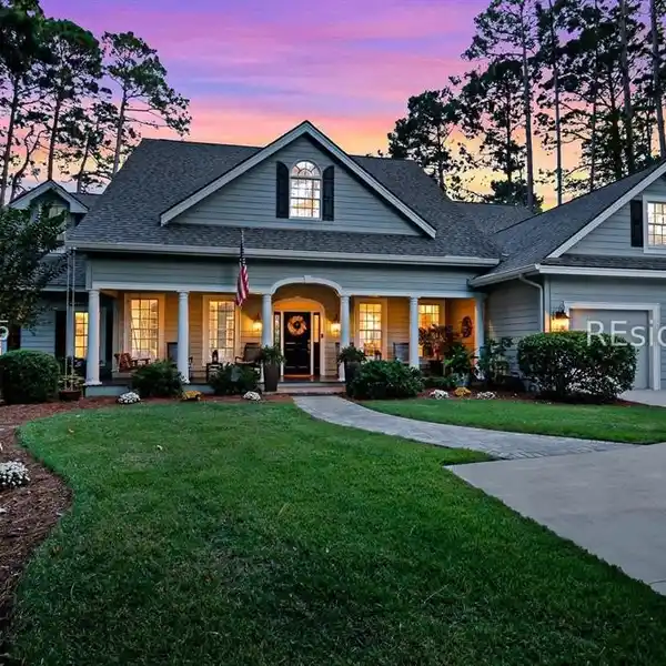 BEAUTIFULLY UPDATED HILTON HEAD HOME