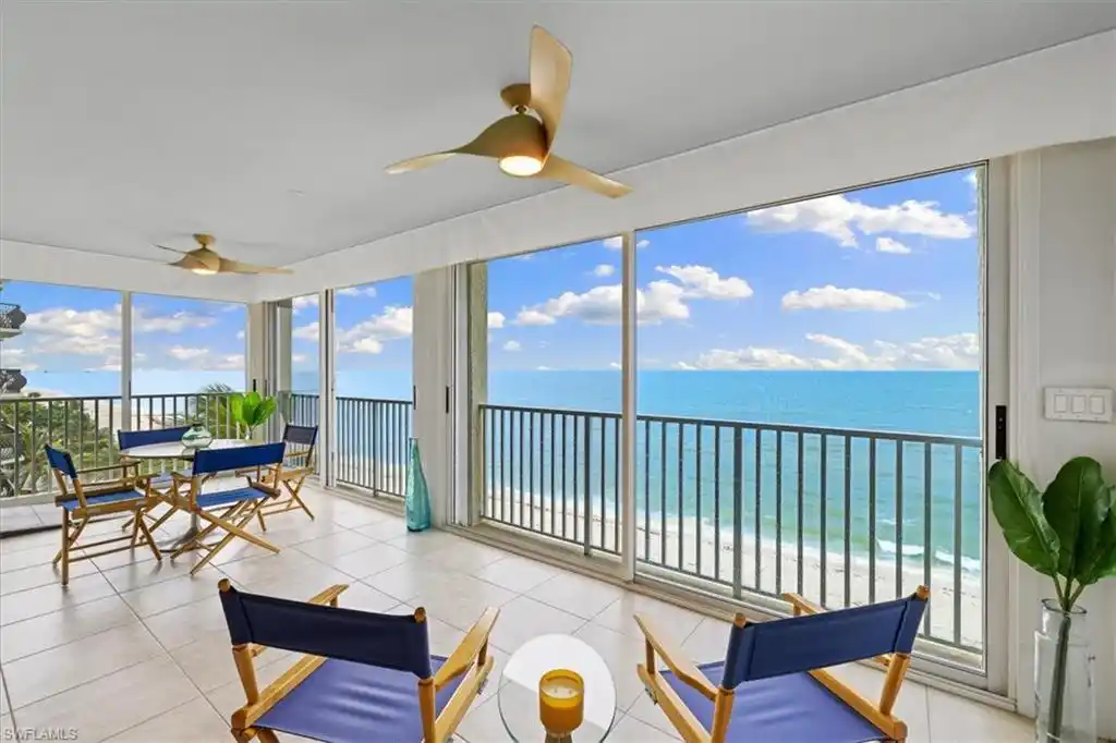 Beachfront End-unit Condo with Gulf Views