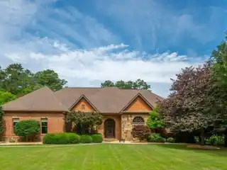 Luxurious Estate on Three Breathtaking Acres
