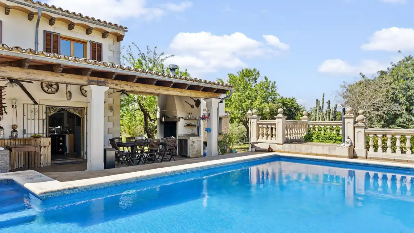 Charming Finca with Potential Near Santa Maria Del Camí