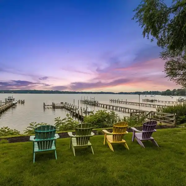 THOUGHTFULLY DESIGNED RIVERFRONT HOME IN SEVERNA PARK