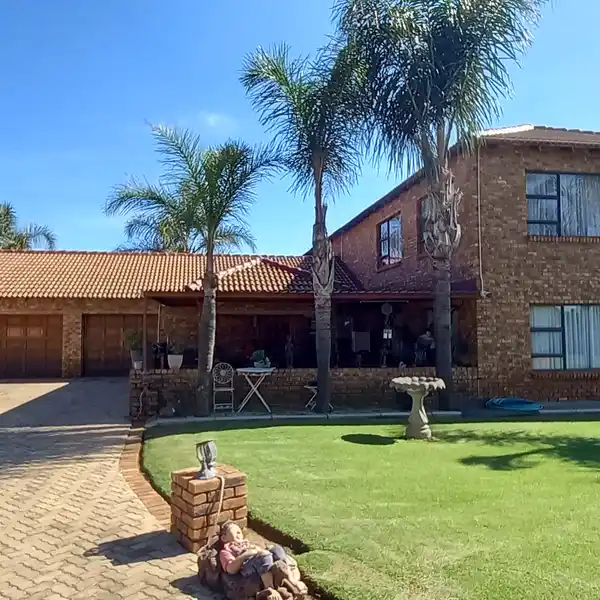 YOUR DREAM AWAITS - A FIVE-HECTARE OASIS OF TRANQUILITY AND POTENTIAL