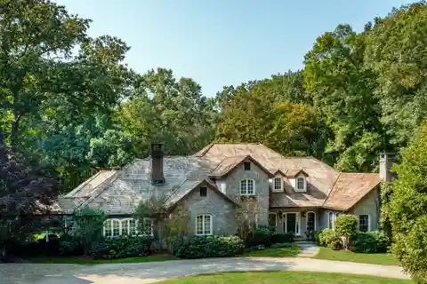 Complete Privacy in Northern Roxbury
