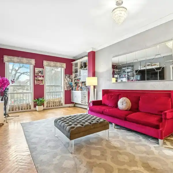 FIRST FLOOR CONDO IN THE MOUNT MORRIS PARK HISTORIC DISTRICT