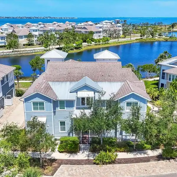 STUNNING WATERFRONT VIEWS WITH ELEGANT UPGRADES