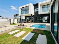 NEWLY BUILT HOME IN MIDSTREAM HEIGHTS
