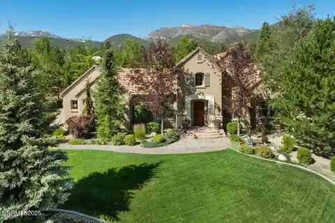 Mountain Views in Montreux