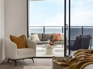 Luxurious Apartment Framed by Unimpeded Views
