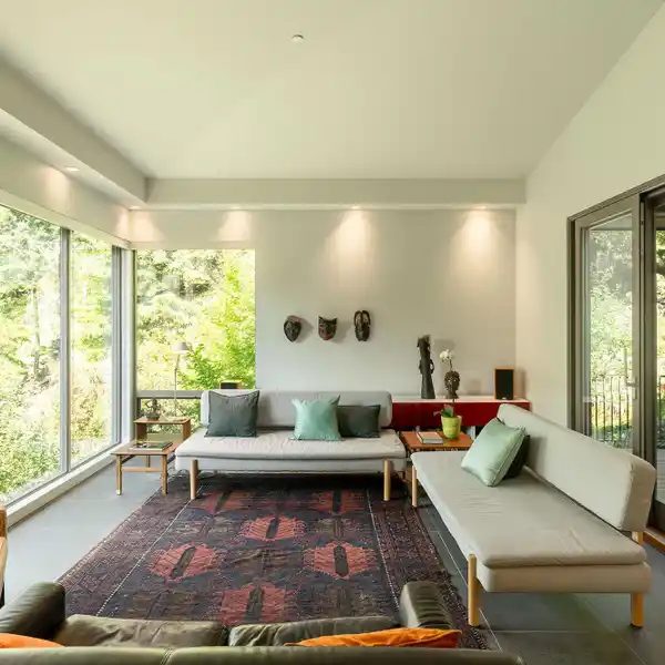 EXQUISITE DESIGNER HOME IN A ZEN GARDEN SETTING