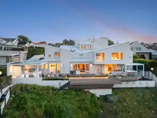 Luxury Living with Panoramic Views