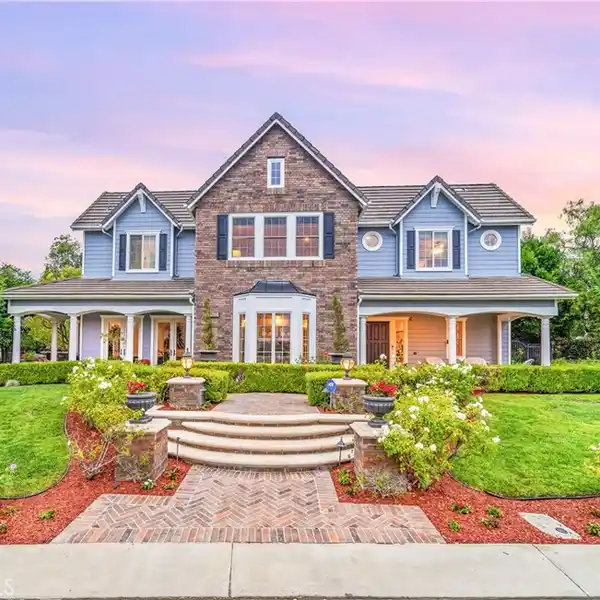 METICULOUSLY UPGRADED RESIDENCE IN NELLIE GAIL RANCH