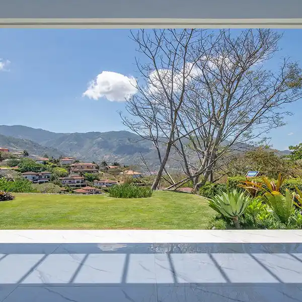 DESIGNERS DREAM HOME AT VILLA REAL 