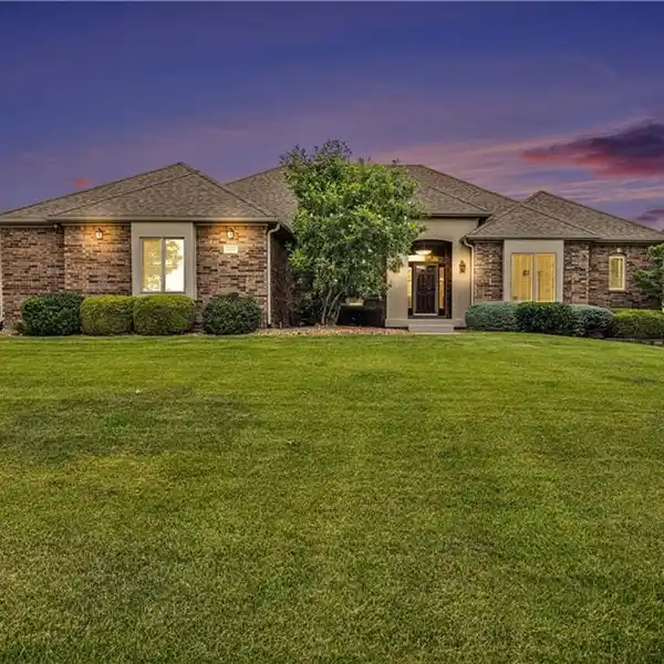 COMFORT AND FUNCTIONALITY ON TWO SERENE ACRES
