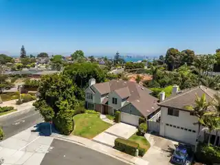 Spacious Point Loma Retreat Near Waterfront