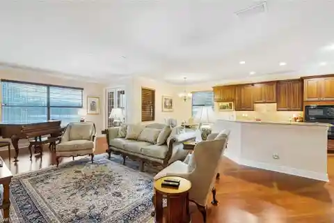 Refined Living in Exclusive Bella Vita