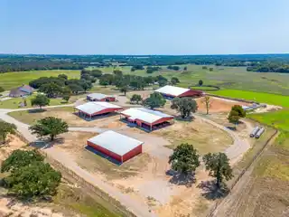 World-Class 122-Acre Cutting Horse Ranch Retreat