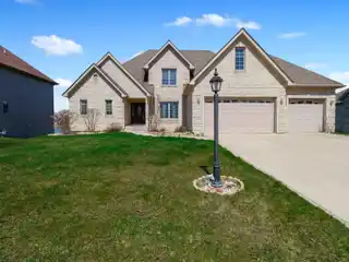 An Unparalleled Lakefront Living Experience