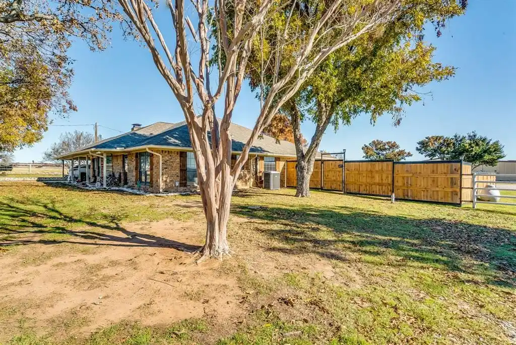 Beautifully Remodeled Ranch Home in Brock
