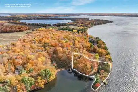 Lac Courte Oreilles Peninsula Homesite