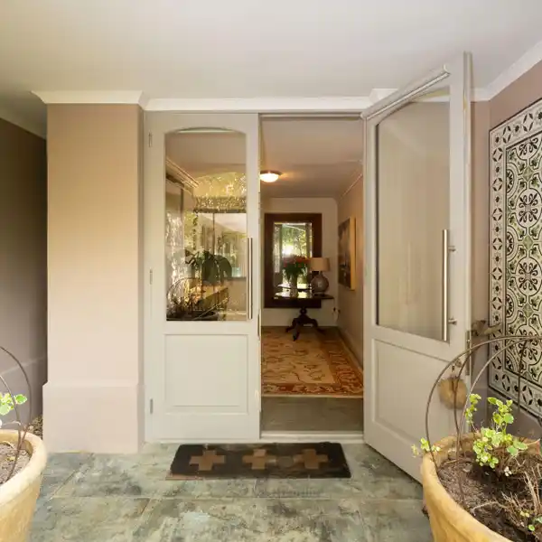 THE ULTIMATE IN PRIVACY AND TRANQUILITY