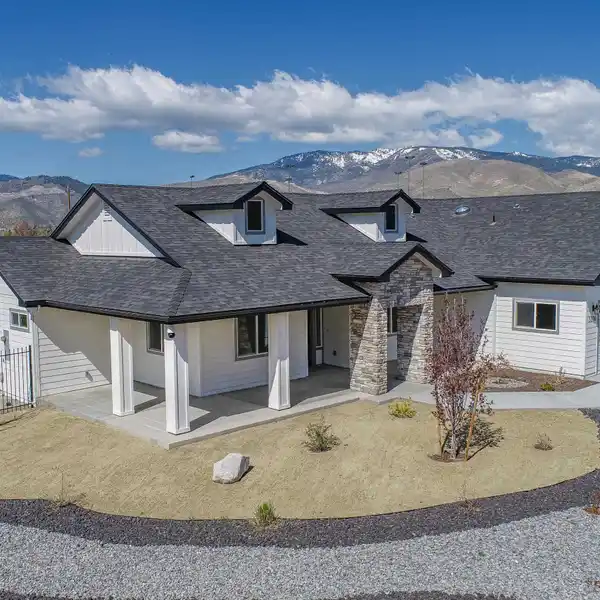 BEAUTIFUL NEARLY NEW HOME