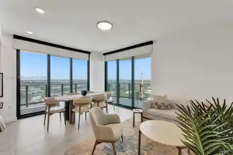 Fully Furnished Miami Beach Pied-à-Terre