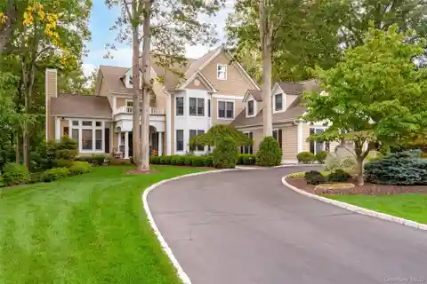Custom Colonial in the Heart of the Hudson Valley