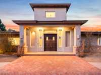 SIGNATURE RESIDENCE WITHIN THE EXCLUSIVE TUCSON COUNTRY CLUB