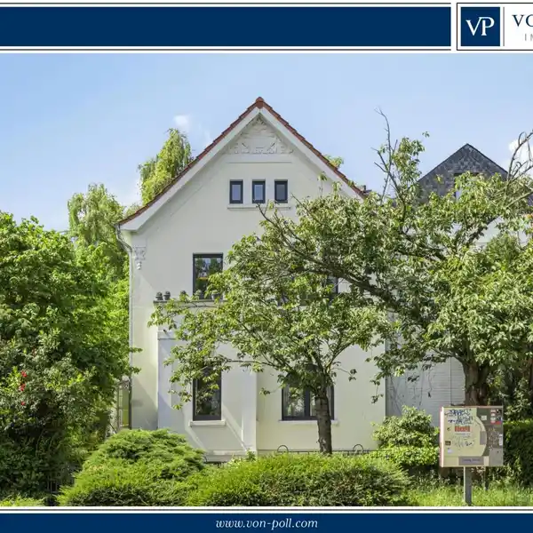 CHARMING YET SPACIOUS HOME