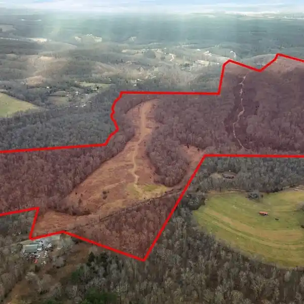 EXTRAORDINARY 217-PLUS-ACRE ESTATE PROPERTY